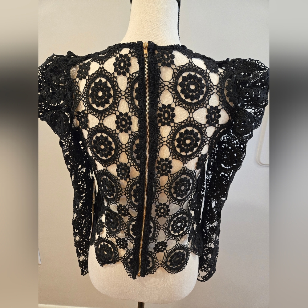 Blashe Crochet Lace Top NWT - Picture 2 of 5